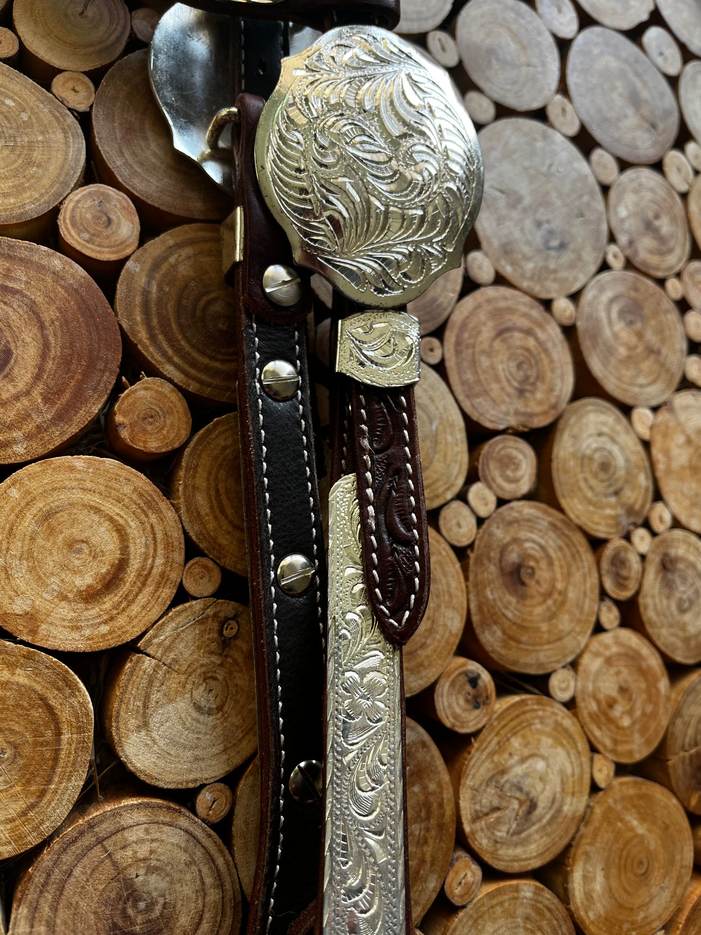 Bride western double oreille (Double Ear Headstall) – Cuir premium, argent, tooling feuillage