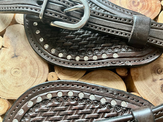 Lanières d’éperons à strass dark oil motif basket