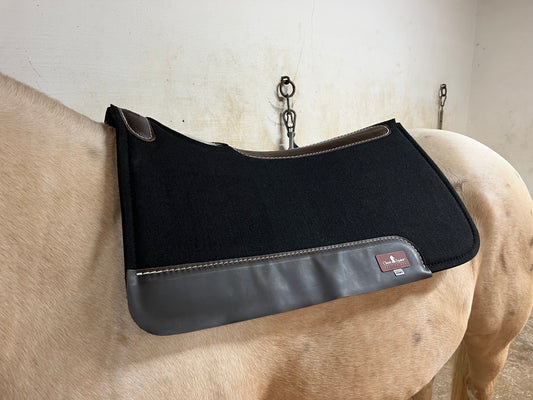 Pad de selle Classic Equine ContourPedic 31" x 32" – Confort et amorti