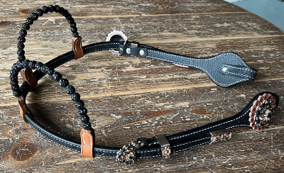 Bride de show noire a strass et conchos ambre