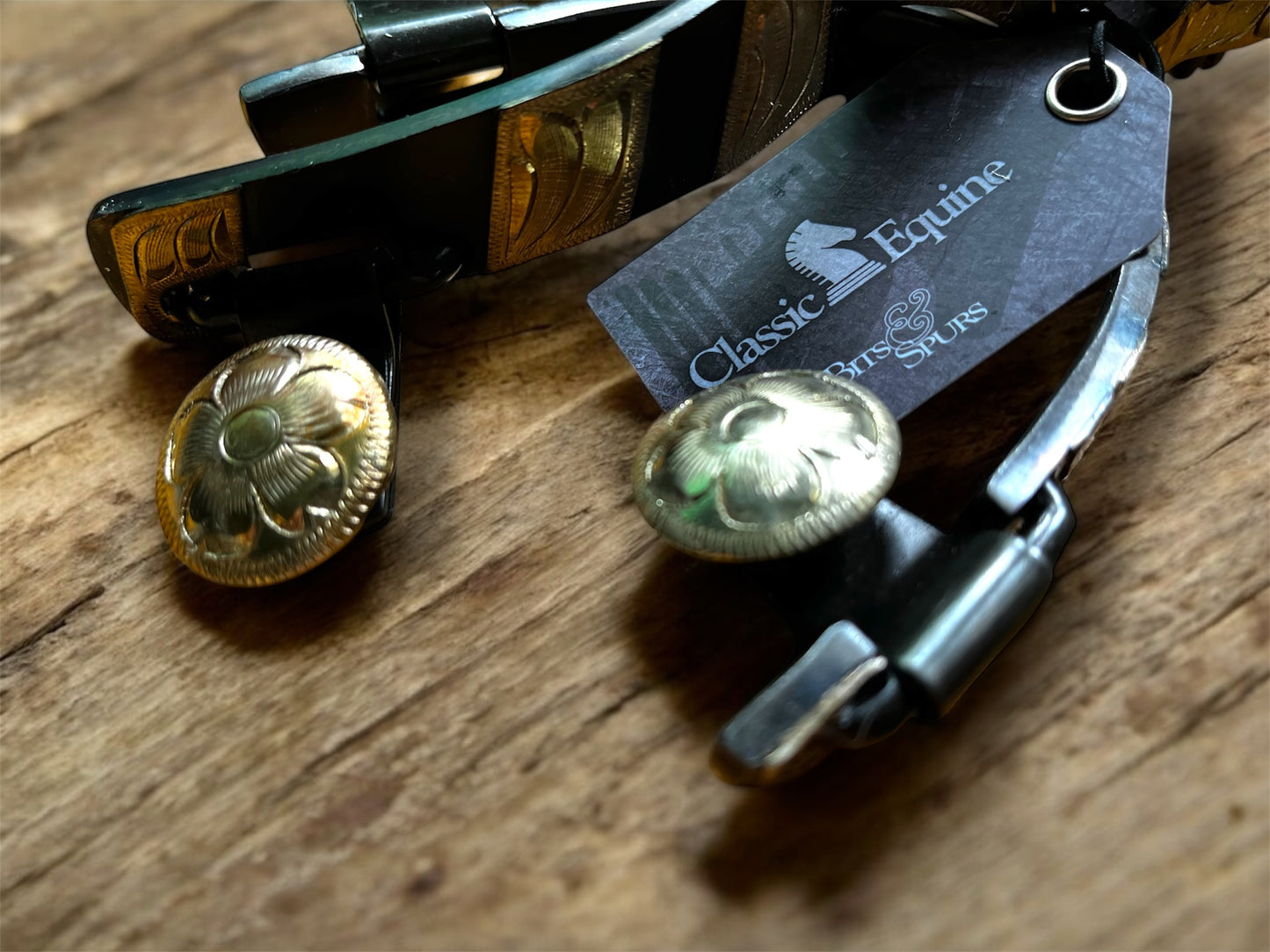 Éperons western Classic Equine Antique avec ornements argentés, style et performance pour cavalier
