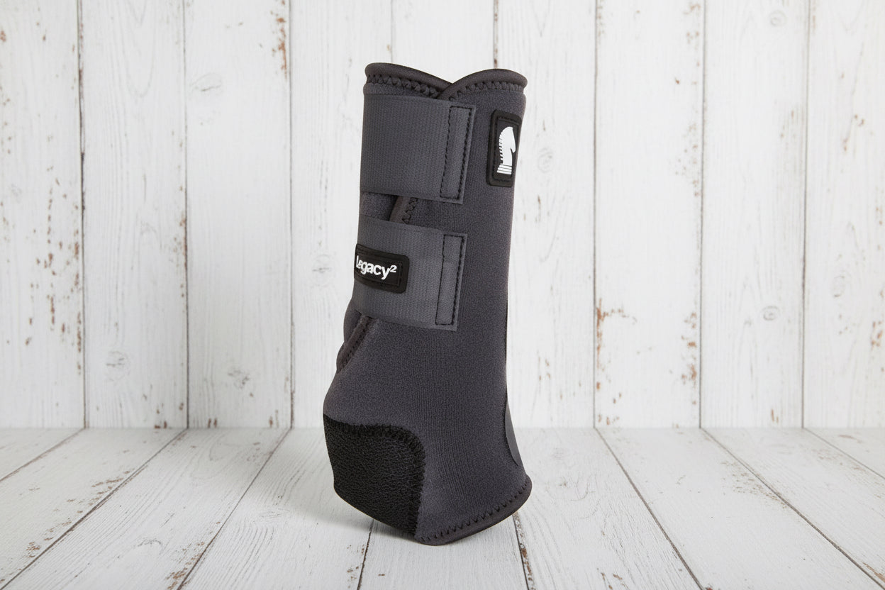 Guêtres Classic Equine Legacy² Leg Boots, protection anatomique et performance pour le cheval, couleur gris anthracite