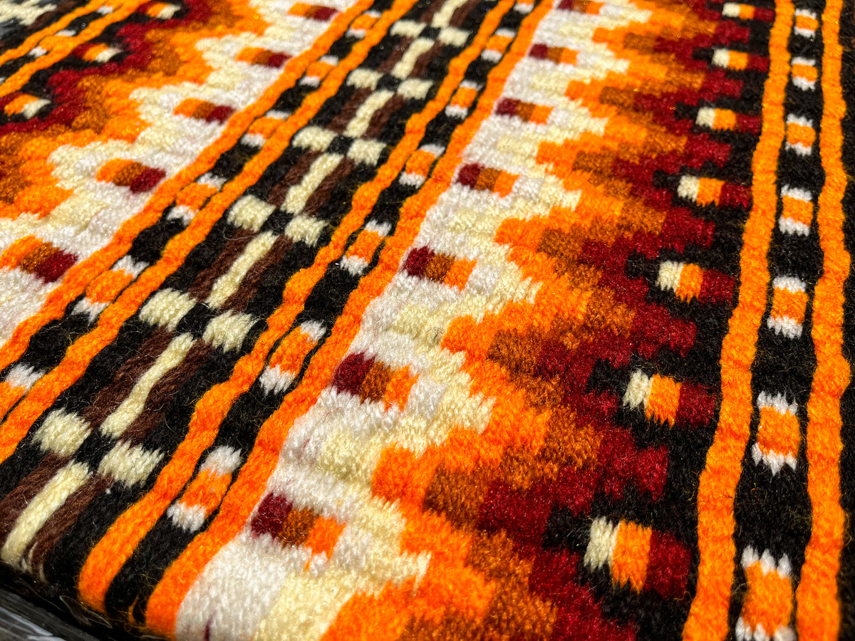 Show Pad Premium Western en Laine Mérinos – orange, noir, crème