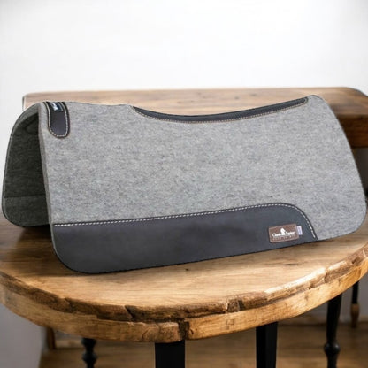 Western Pad Classic Equine Tapis de selle en feutre de laine 3/4.