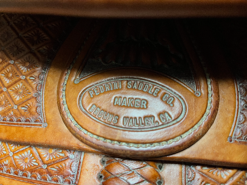 Pedro Pedrini Cutting Saddle – Artisanal Manufacturing | 16" seat 