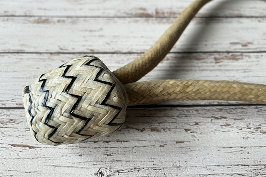 Bosal cheval en rawhide tressé à la main, durable et confortable pour le travail
