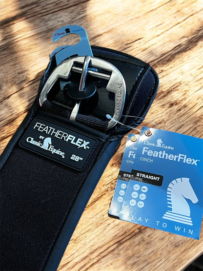 Sangle western Feather Flex Classic Equine conçue pour le confort du cheval et la stabilité de la selle, zoom sur la boucle