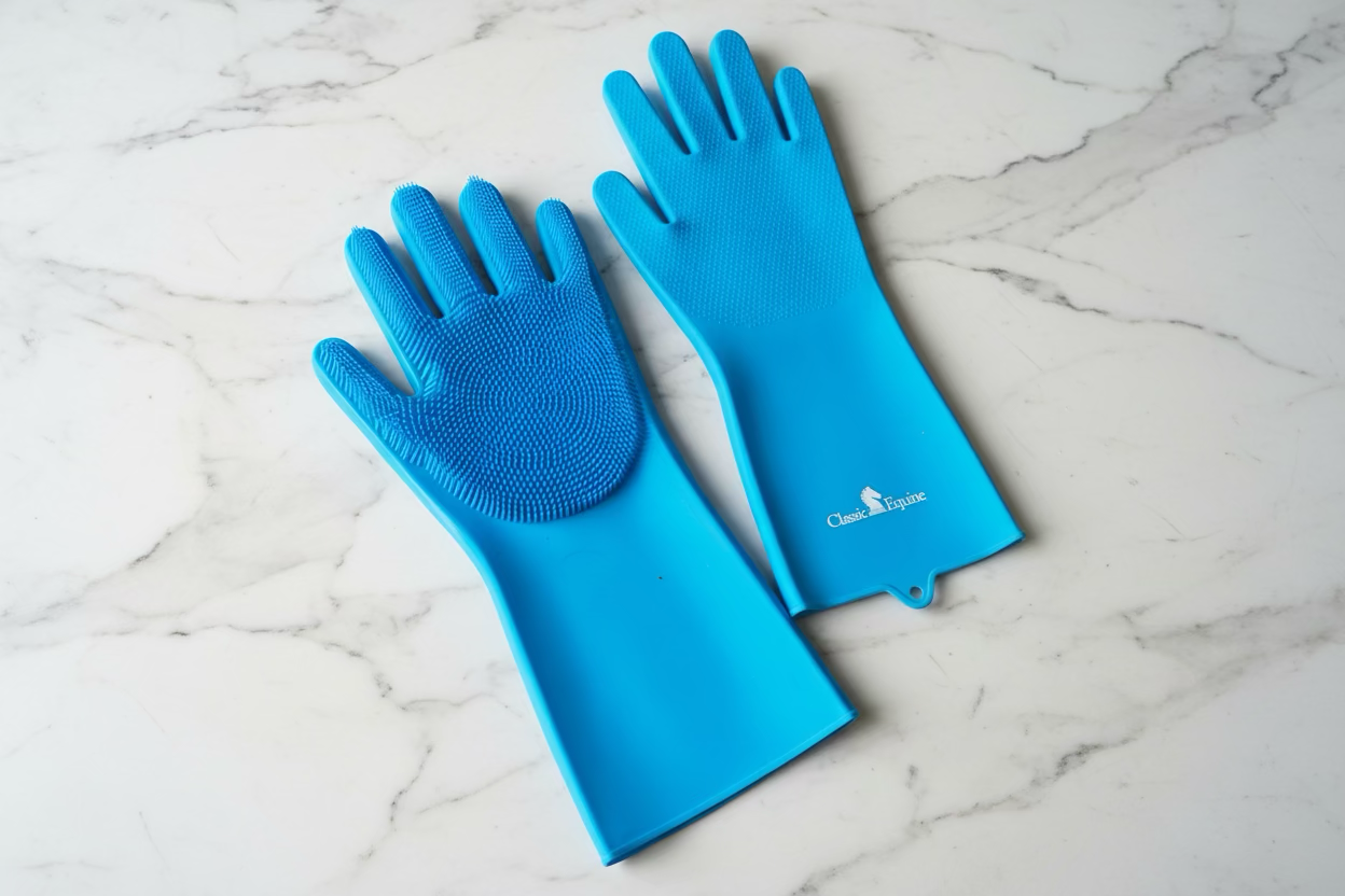 Silicone Grooming Gloves – Classic Equine 