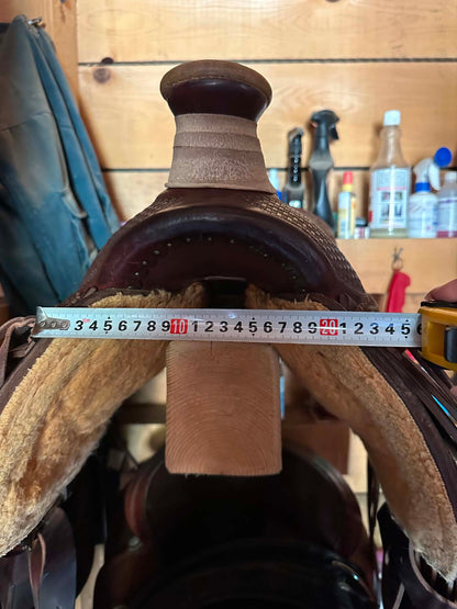 mesure des la selle Billy Cook wade 2181 au niveau des gullet
