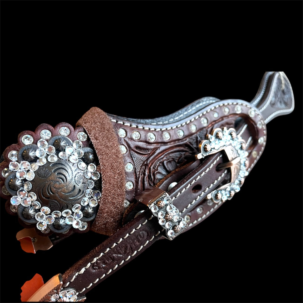 lanieres d'eperons de show chestnut avec conchos et strass blancs