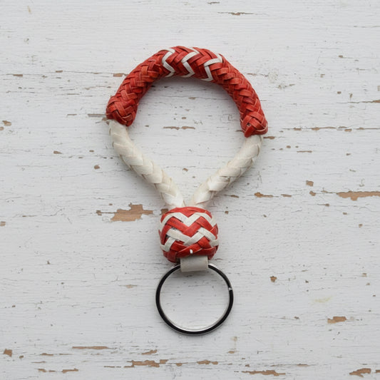 Porte-clés Bosal western en miniature tressé en cuir brut Rawhide