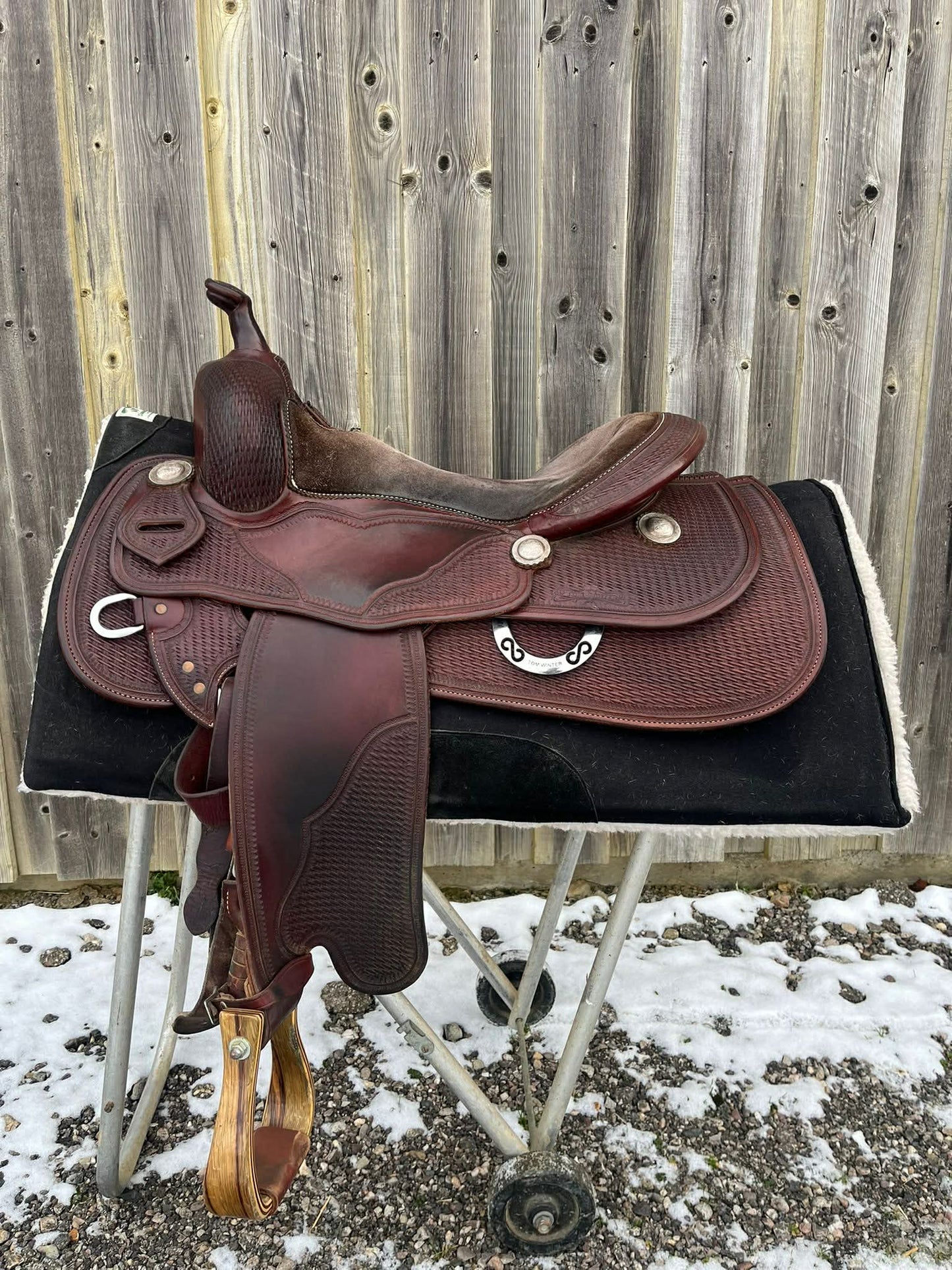 Selle de reining Tom Winter Dark Oil 15,5 pouces arçon 55S en excellent état