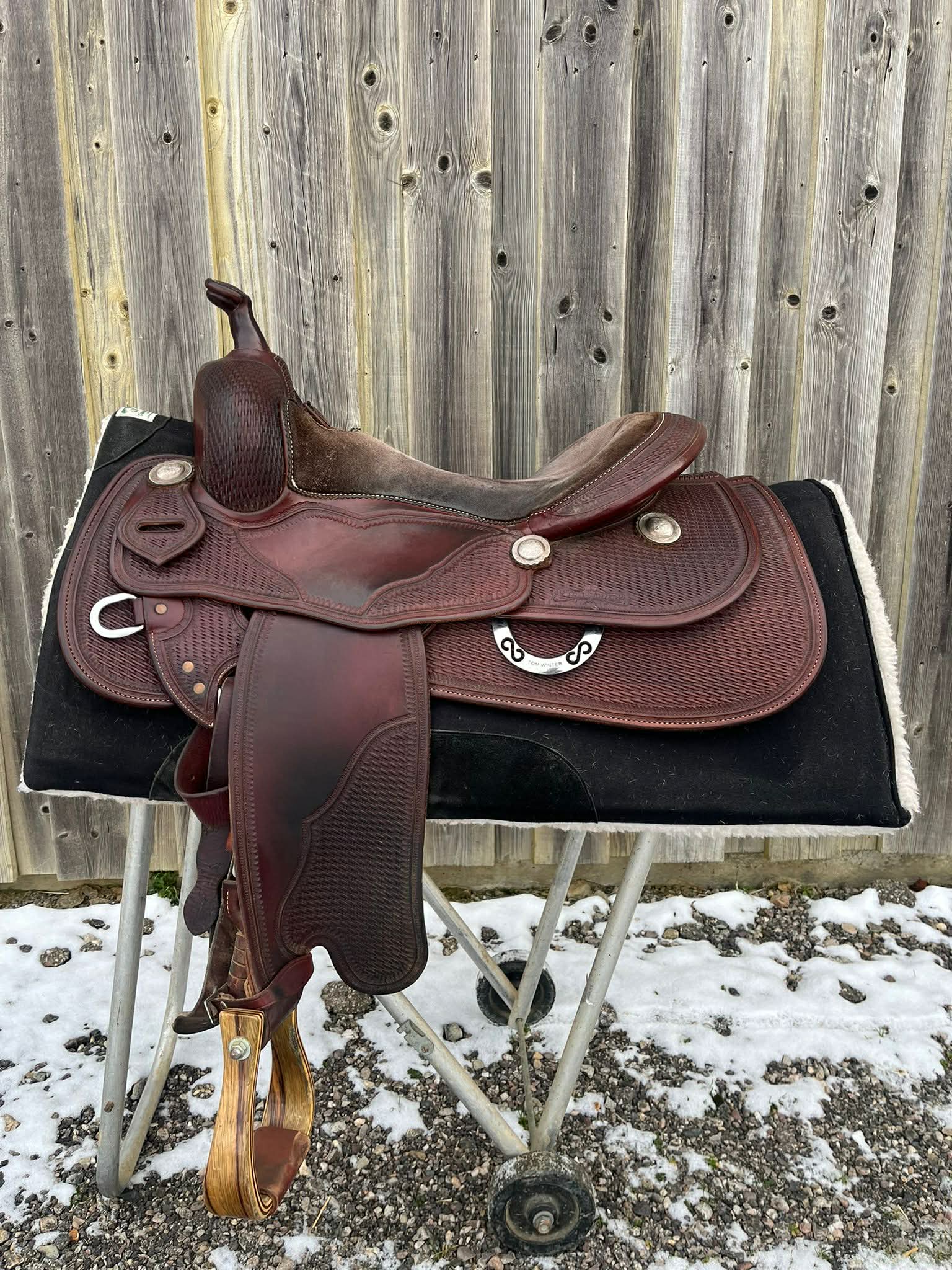 Selle de reining Tom Winter Dark Oil 15,5 pouces arçon 55S en excellent état