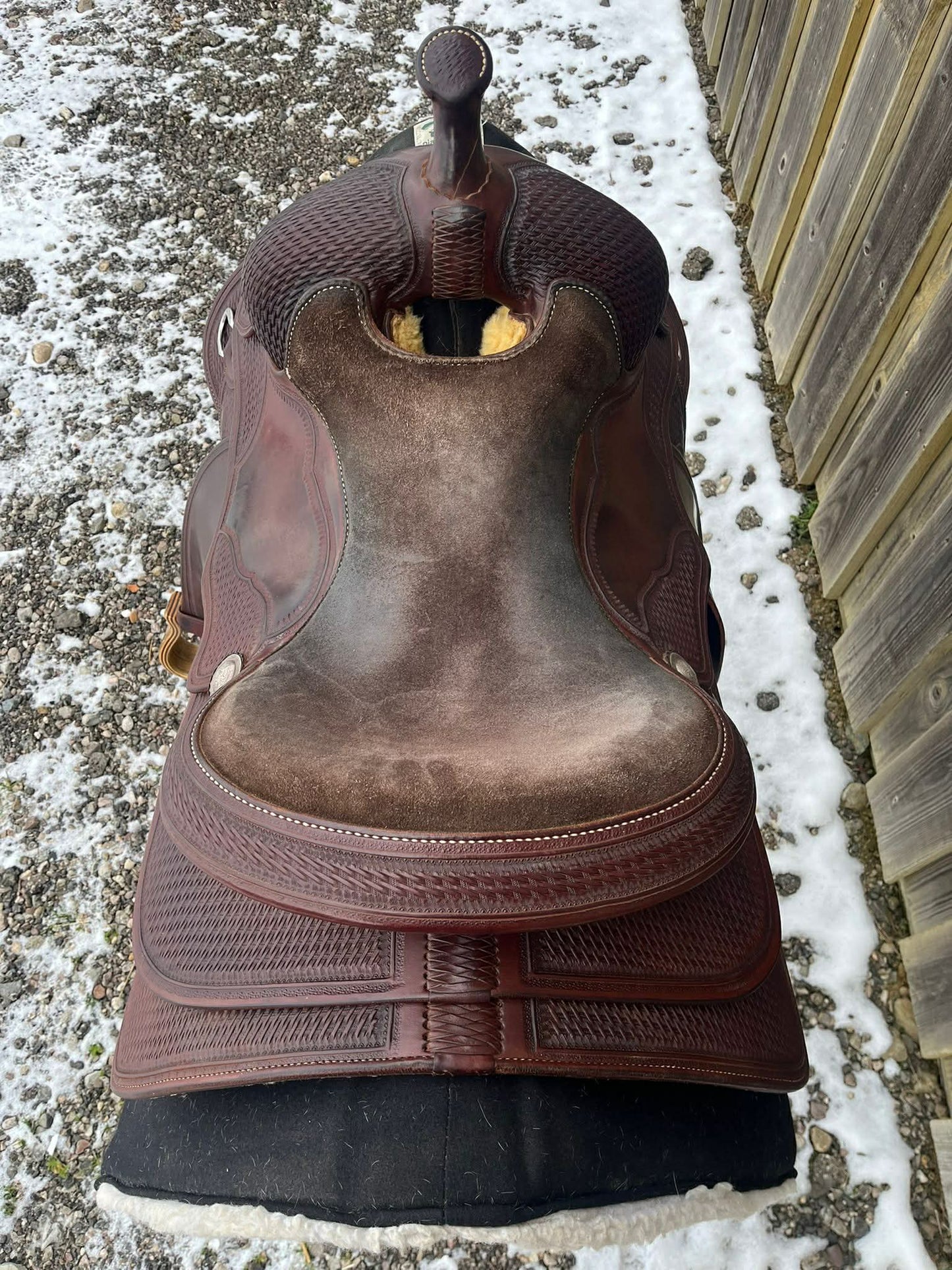 Siège 15,5 pouces selle de reining Tom Winter Dark Oil