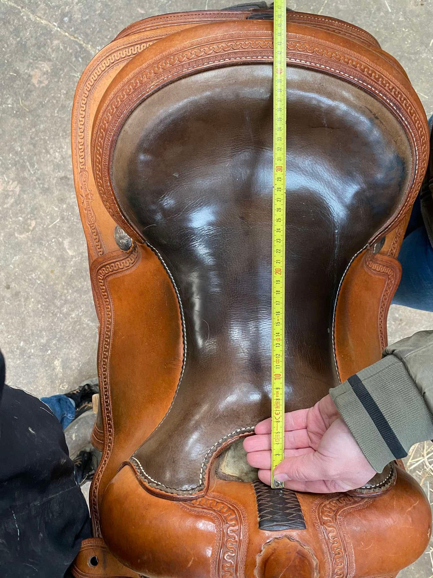 Selle de reining Tom Winter arçon 56 siège 15,5 pouces pour compétition western mesure siege 