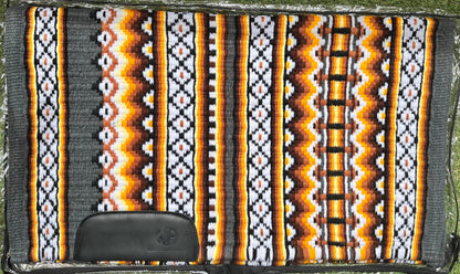 tapis-show-western-laine-merinos-jaune-gris-noir-blanc